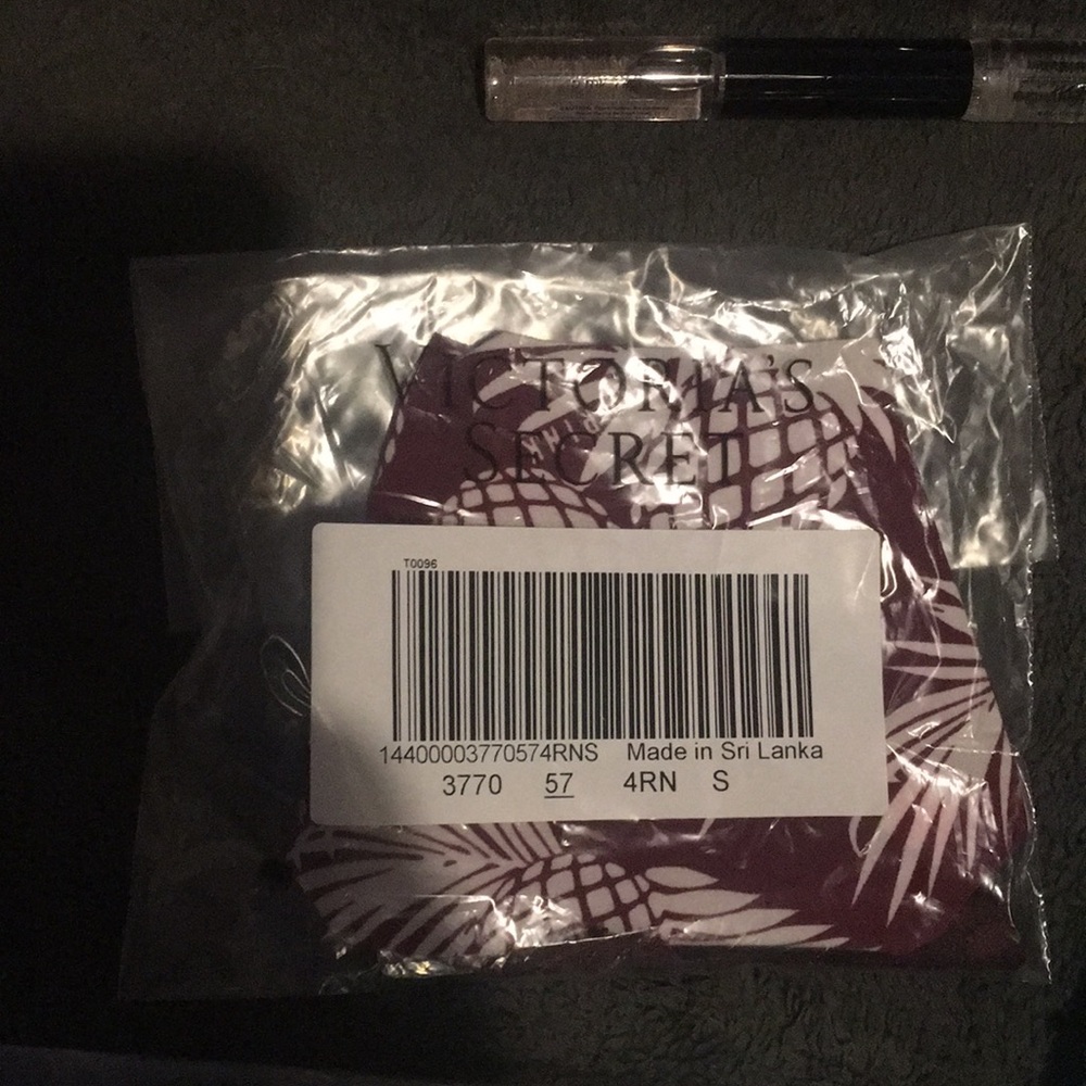 Bundle - Picture 4 of 6